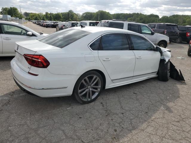 1VWDT7A32HC037746 - 2017 VOLKSWAGEN PASSAT R-LINE თეთრი ფოტო 3