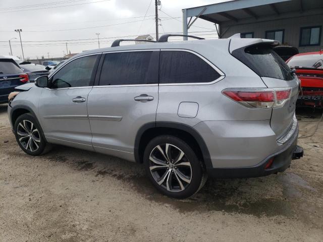 5TDZKRFH1GS134977 - 2016 TOYOTA HIGHLANDER LE SILVER photo 2