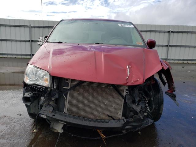 2C4RC1BG0GR189229 - 2016 CHRYSLER TOWN & COU TOURING RED photo 5