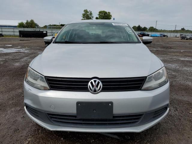 3VWDP7AJ5CM370758 - 2012 VOLKSWAGEN JETTA SE SILVER photo 5