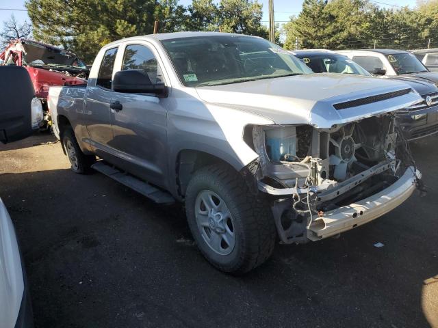5TFUY5F19LX921295 - 2020 TOYOTA TUNDRA DOUBLE CAB SR/SR5 SILVER photo 4