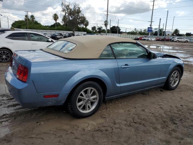 1ZVFT84NX55252710 - 2005 FORD MUSTANG BLUE photo 3