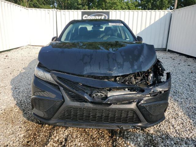 4T1G11AK5PU146121 - 2023 TOYOTA CAMRY SE NIGHT SHADE BLACK photo 5