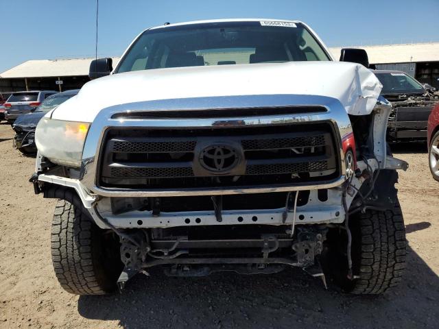 5TFDW5F16CX265708 - 2012 TOYOTA TUNDRA CREWMAX SR5 WHITE photo 5