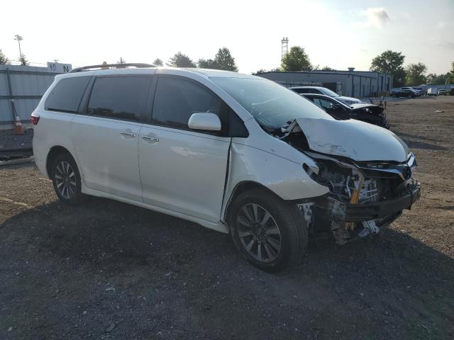 5TDDZ3DC8KS220399 - 2019 TOYOTA SIENNA XLE Weiß Foto 4