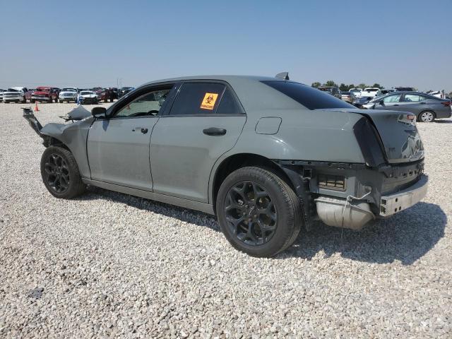 2C3CCAKG4KH538899 - 2019 CHRYSLER 300 LIMITED GRAY photo 2