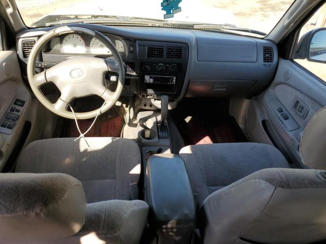 5TEGN92N12Z125427 - 2002 TOYOTA TACOMA DOUBLE CAB PRERUNNER SILVER photo 8