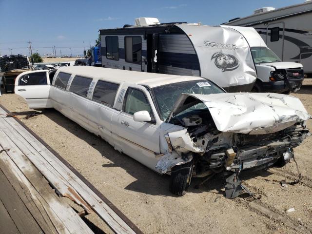 1L1FM81W5XY658132 - 1999 LINCOLN TOWN CAR EXECUTIVE WHITE photo 4