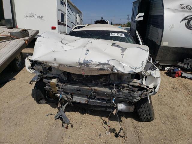 1L1FM81W5XY658132 - 1999 LINCOLN TOWN CAR EXECUTIVE WHITE photo 5