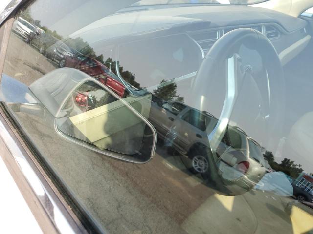 5YJSA1CN7DFP20227 - 2013 TESLA MODEL S WHITE photo 9