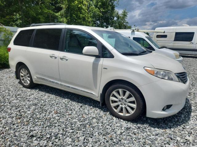 5TDDZ3DC8HS160360 - 2017 TOYOTA SIENNA XLE 白色 照片 4