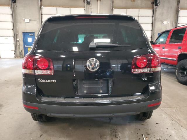 WVGBE77L88D062345 - 2008 VOLKSWAGEN TOUAREG 2 V6 BLACK photo 6