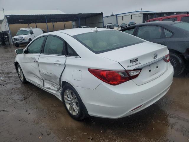 5NPEB4AC2CH409088 - 2012 HYUNDAI SONATA GLS WHITE photo 2