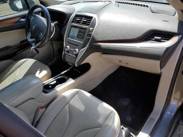 5LMCJ2D91HUL21945 - 2017 LINCOLN MKC SELECT Մոխրագույն լուսանկար 8