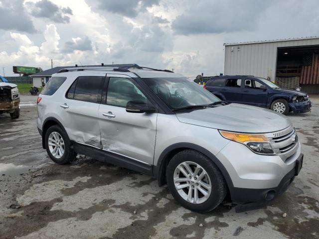 1FMHK7D81CGA36390 - 2012 FORD EXPLORER XLT 银色 照片 4