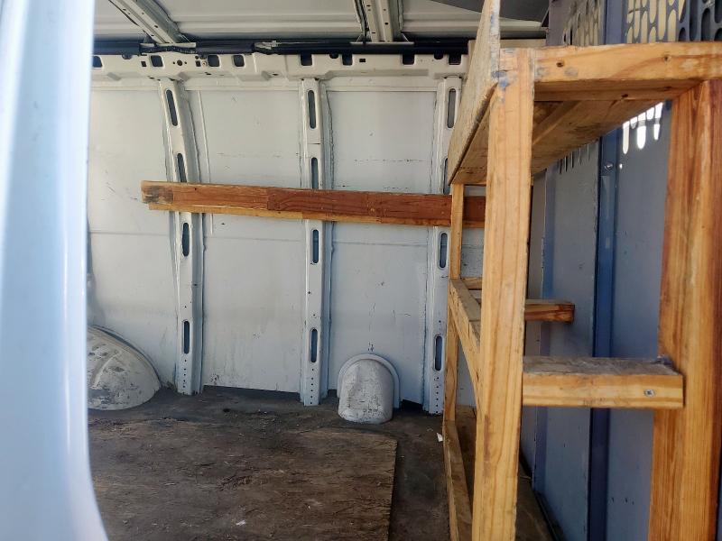 1GCWGAFP9J1278455 - 2018 CHEVROLET EXPRESS G2 白色 照片 11