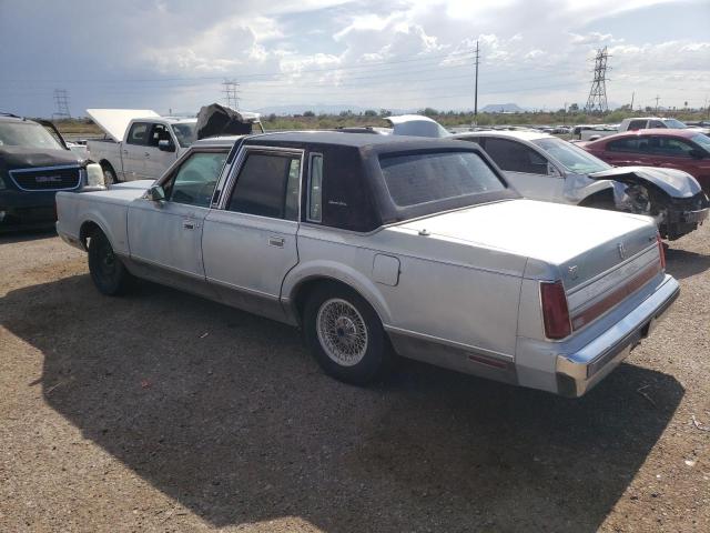 1LNBM82FXKY770560 - 1989 LINCOLN TOWN CAR SIGNATURE TEAL photo 2