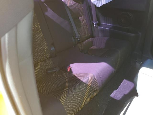 JTKJF5C75C3026095 - 2012 TOYOTA SCION TC 黄色 照片 10