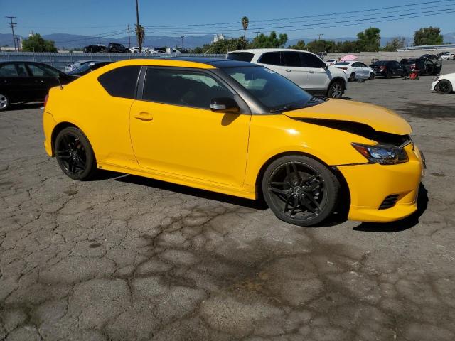 JTKJF5C75C3026095 - 2012 TOYOTA SCION TC YELLOW photo 4