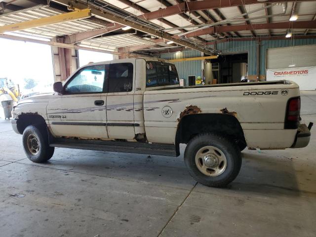 3B7KF23Z2YG101657 - 2000 DODGE RAM 2500 WHITE photo 2