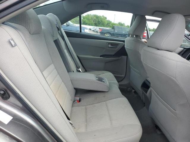 4T4BF1FK1GR520024 - 2016 TOYOTA CAMRY LE 灰色 照片 20