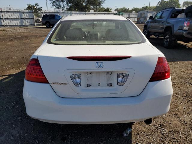 JHMCM56167C018041 - 2007 HONDA ACCORD VALUE WHITE photo 6