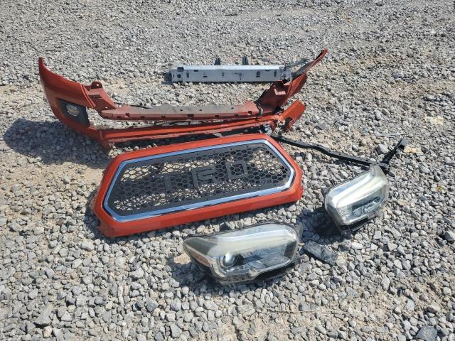 3TMAZ5CN5HM027945 - 2017 TOYOTA TACOMA DOUBLE CAB ORANGE photo 12