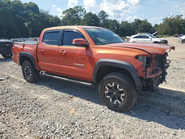 3TMAZ5CN5HM027945 - 2017 TOYOTA TACOMA DOUBLE CAB ORANGE photo 4