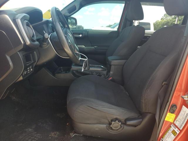 3TMAZ5CN5HM027945 - 2017 TOYOTA TACOMA DOUBLE CAB ORANGE photo 7