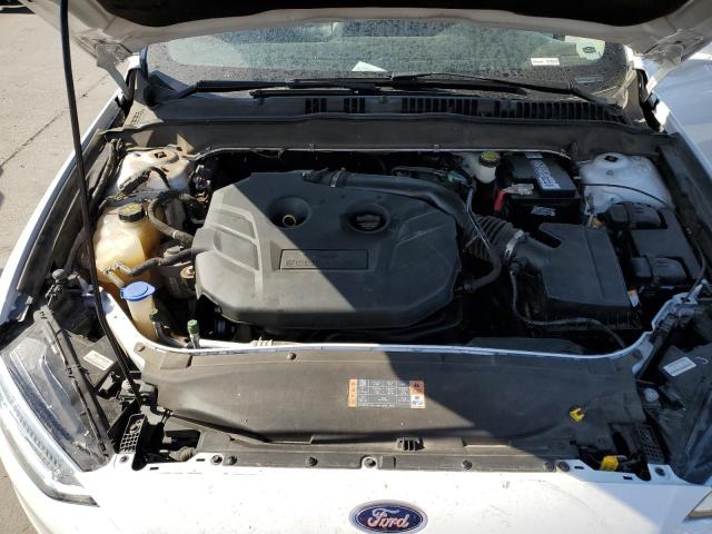 3FA6P0H96HR130956 - 2017 FORD FUSION SE WHITE photo 11