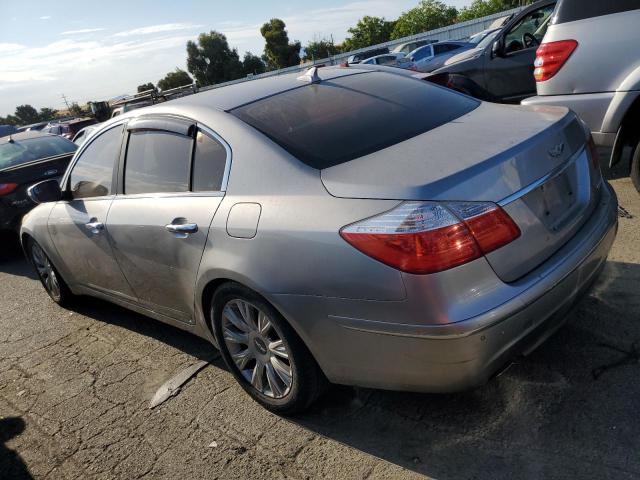 KMHGC46E59U038745 - 2009 HYUNDAI GENESIS 3.8L SILVER photo 2