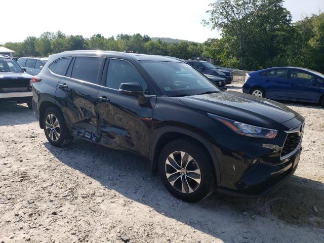 5TDGZRBH7LS022851 - 2020 TOYOTA HIGHLANDER XLE BLACK photo 4