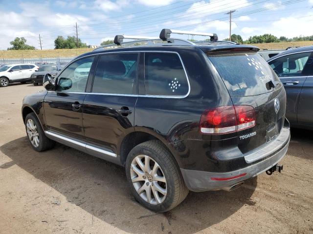 WVGMB77L18D049356 - 2008 VOLKSWAGEN TOUAREG 2 V8 BLACK photo 2