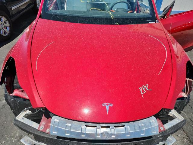 7SAYGDEE4NF430586 - 2022 TESLA MODEL Y 红色 照片 11