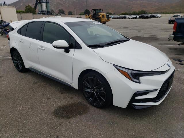 JTDBCMFE7SJ041247 - 2025 TOYOTA COROLLA LE WHITE photo 4