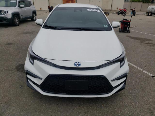 JTDBCMFE7SJ041247 - 2025 TOYOTA COROLLA LE WHITE photo 5