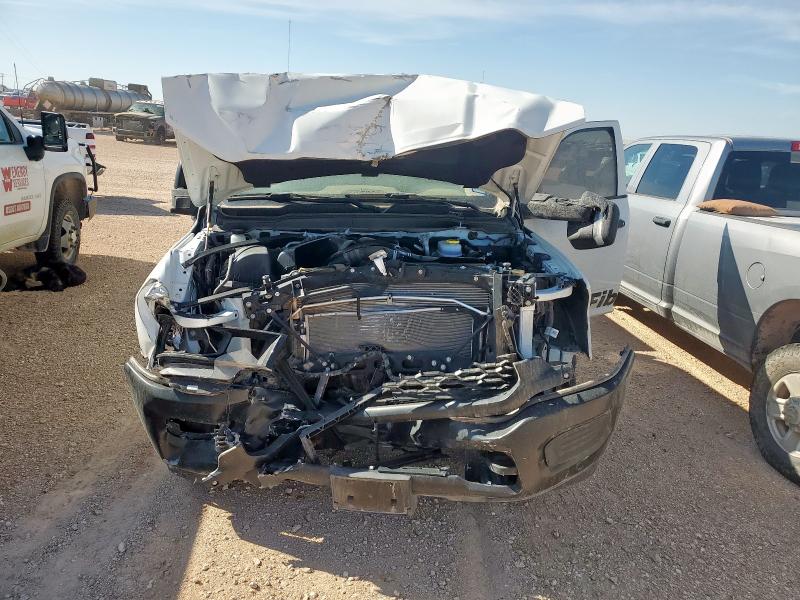 3C7WRTCJ5RG187690 - 2024 RAM 3500 Blanc photo 5