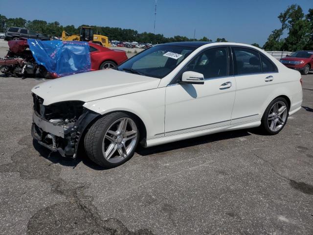 WDDGF8BB9BR182635 - 2011 MERCEDES-BENZ C 300 4MATIC WHITE photo 1