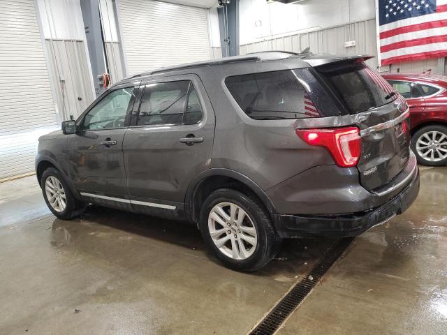 1FM5K8D8XJGA69474 - 2018 FORD EXPLORER XLT 灰色 照片 2