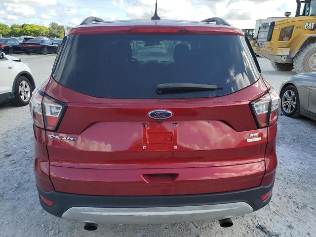 1FMCU0GD6JUD16521 - 2018 FORD ESCAPE SE أحمر صورة 6