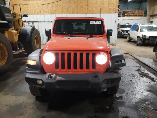 1C4HJXDG1JW252693 - 2018 JEEP WRANGLER U SPORT Оранжевый фото 5