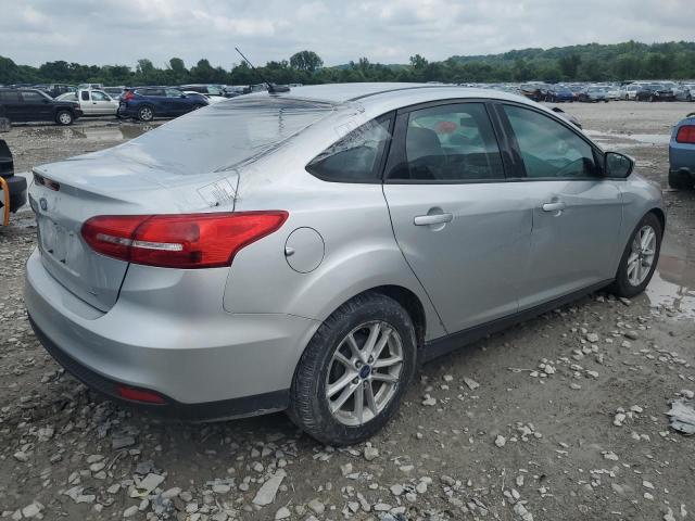 1FADP3F2XJL262248 - 2018 FORD FOCUS SE Silber Foto 3