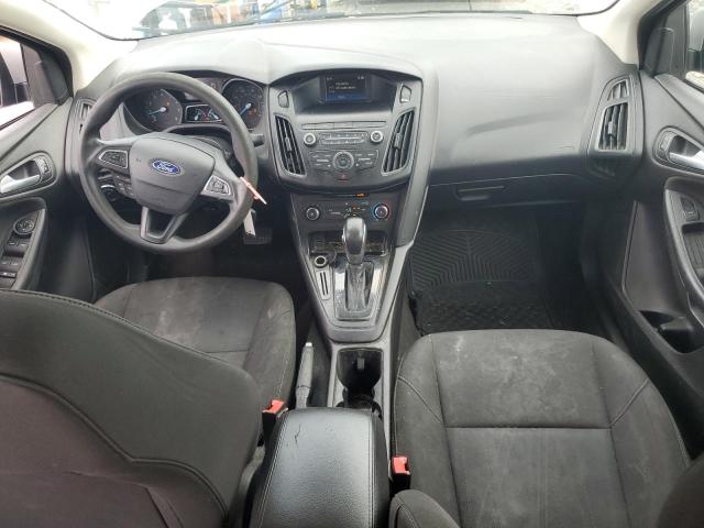 1FADP3F2XJL262248 - 2018 FORD FOCUS SE Silber Foto 8