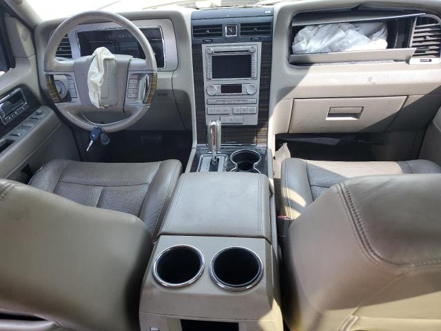 5LMJJ3J55AEJ07877 - 2010 LINCOLN NAVIGATOR L BLACK photo 8