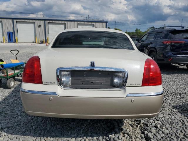 1LNHM81W55Y631615 - 2005 LINCOLN TOWN CAR SIGNATURE თეთრი ფოტო 6