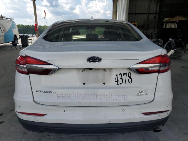 3FA6P0HD1KR258484 - 2019 FORD FUSION SE თეთრი ფოტო 6