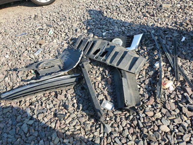 KNMAT2MT4JP560642 - 2018 NISSAN ROGUE S SILVER photo 13