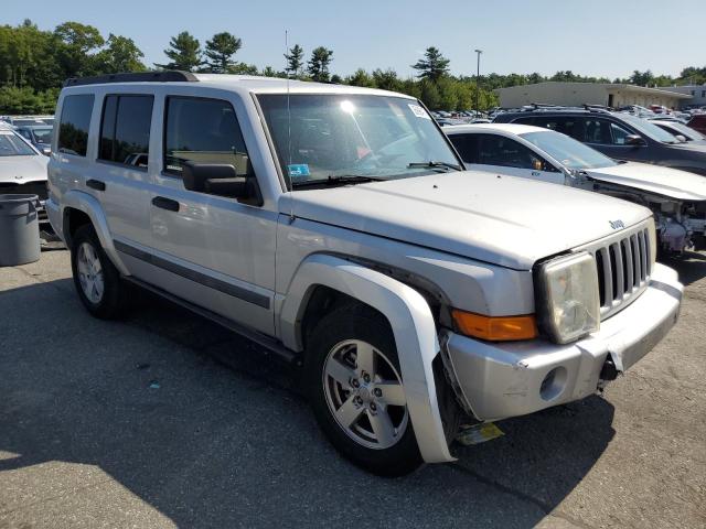 1J8HG48K96C127308 - 2006 JEEP COMMANDER Արծաթագույն լուսանկար 4
