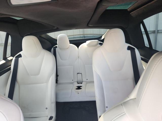 5YJXCBE21HF070096 - 2017 TESLA MODEL X შავი ფოტო 10