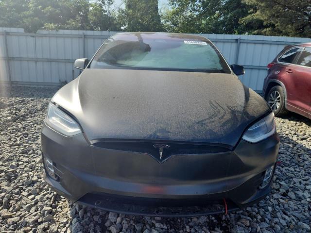 5YJXCBE21HF070096 - 2017 TESLA MODEL X შავი ფოტო 5